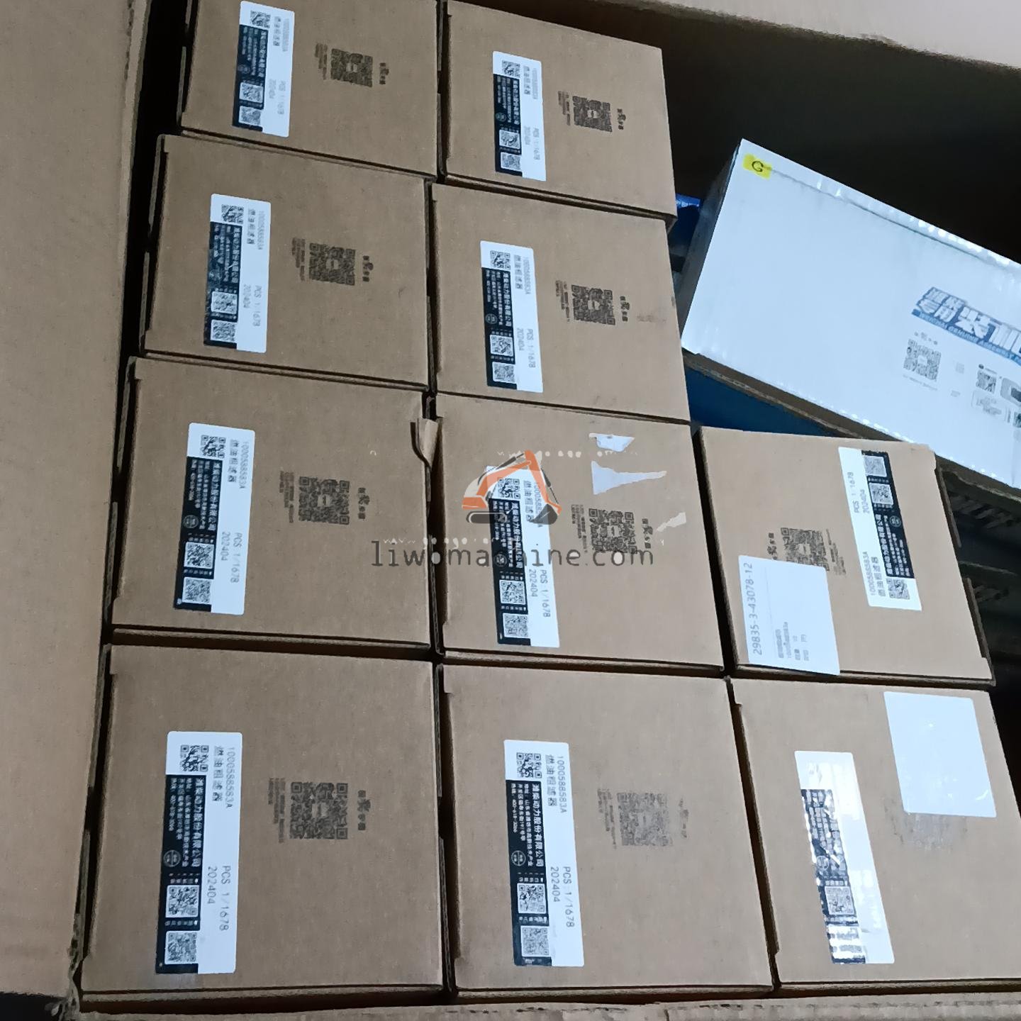 XCMG 1000588583A 燃油粗滤芯 - Professional Construction Machinery Parts