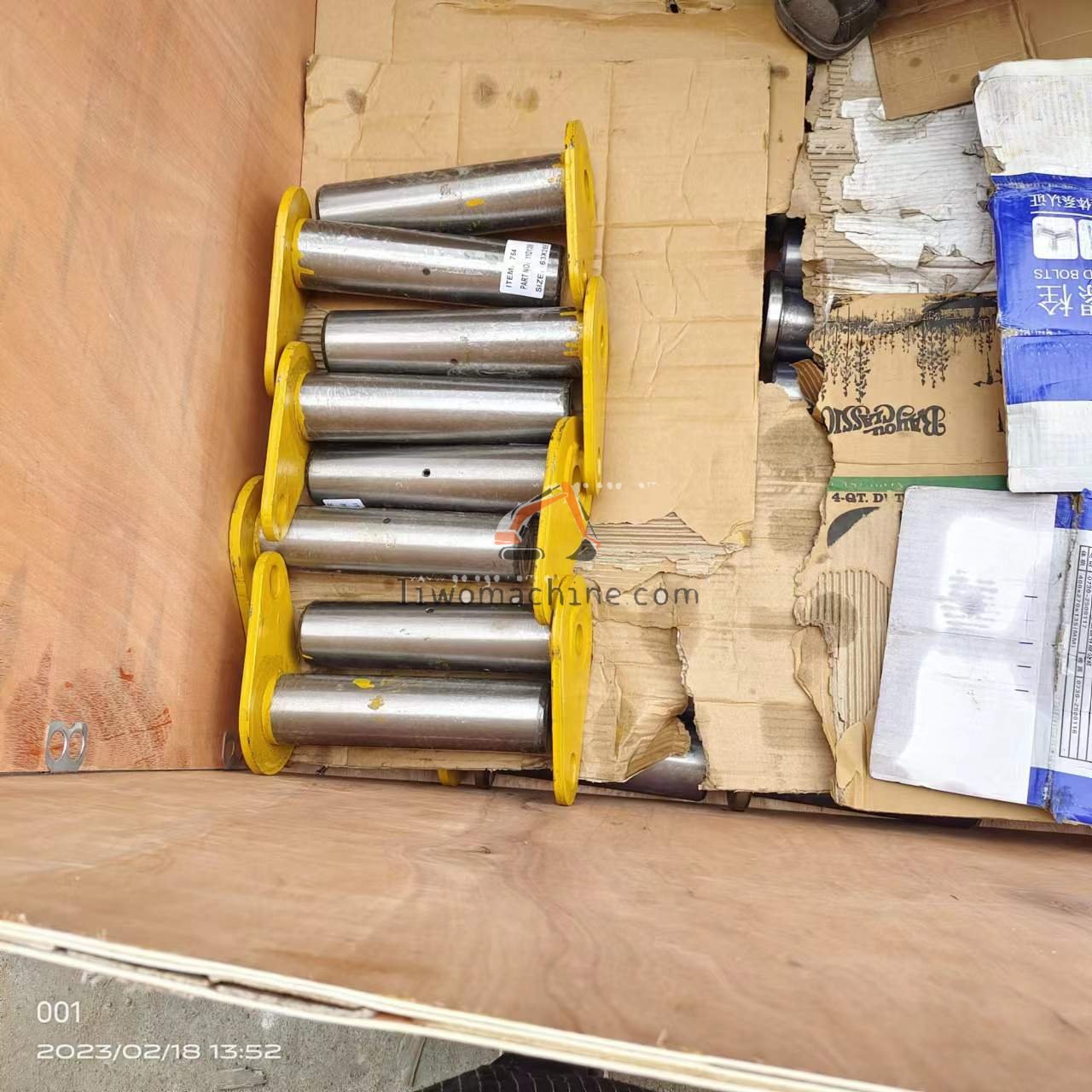 XCMG 11D1389 PINO CHASSI DIANTEIRO CILINDROS CLG835III - Professional Construction Machinery Parts