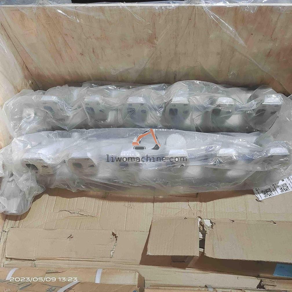 XCMG 13025004 进气管 - Professional Construction Machinery Parts