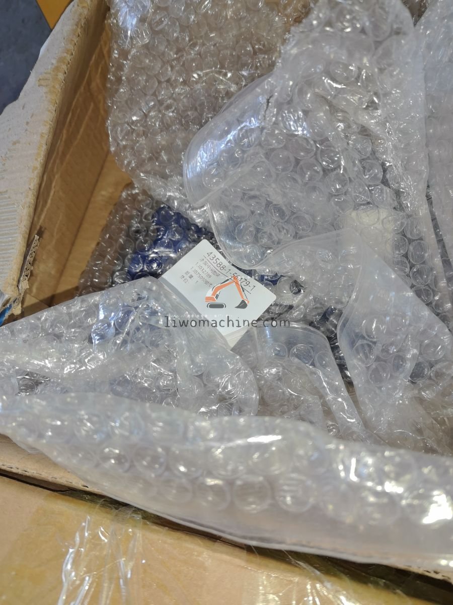 XCMG 13032789 水泵中间垫块 - Professional Construction Machinery Parts
