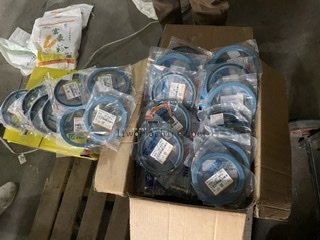 XCMG 150X180X16 柳工蓝色骨架油封 - Professional Construction Machinery Parts