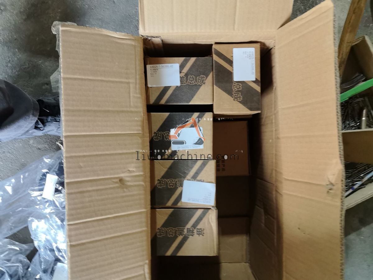 XCMG 16C0004F 柴油箱盖(铝) - Professional Construction Machinery Parts
