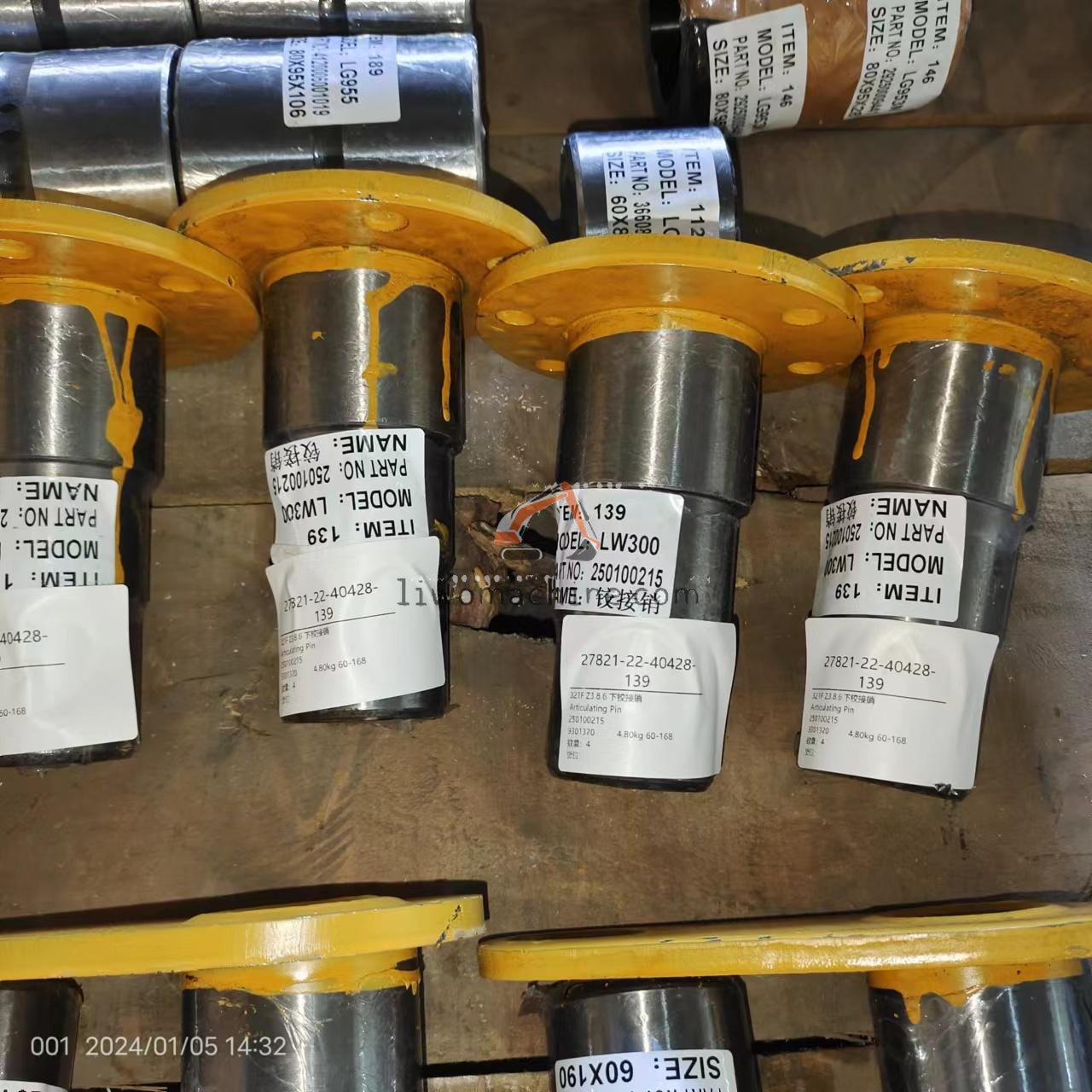 XCMG 250100215 Articulating Pin - Professional Construction Machinery Parts