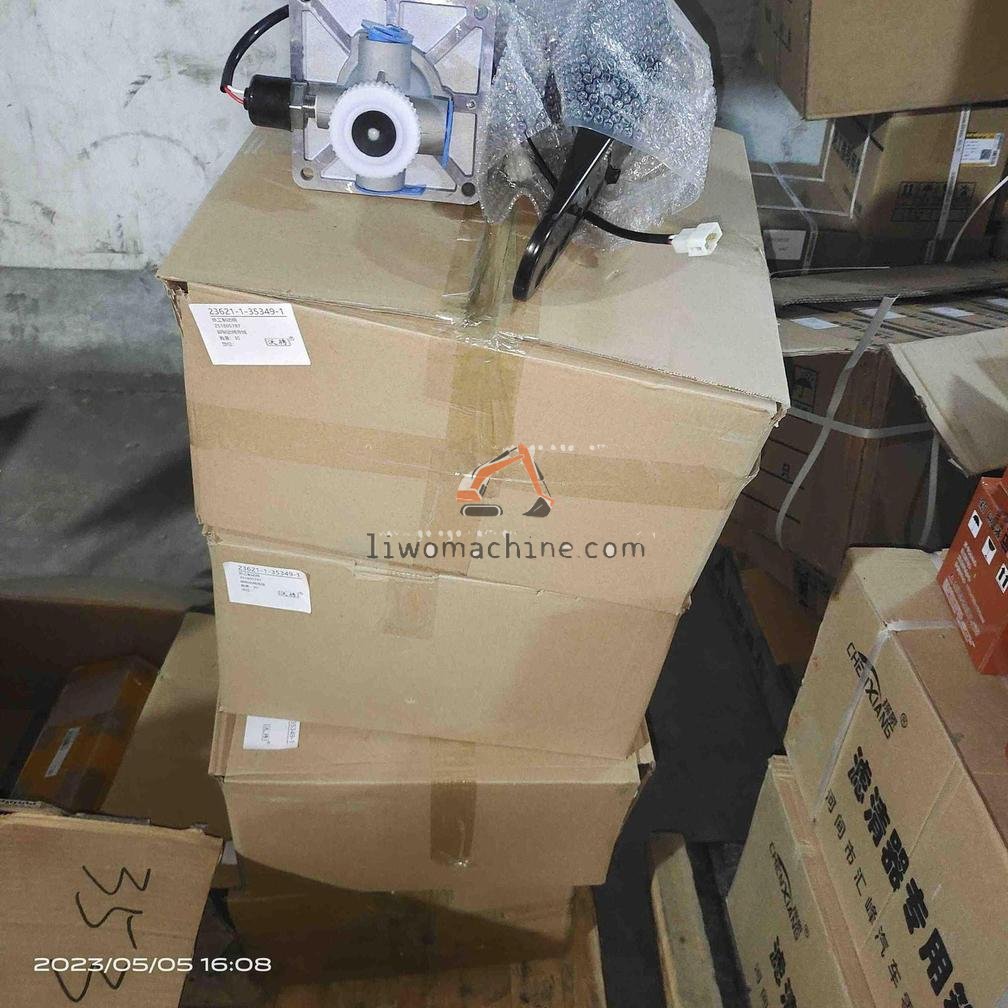 XCMG 251805787 徐工制动阀 - Professional Construction Machinery Parts