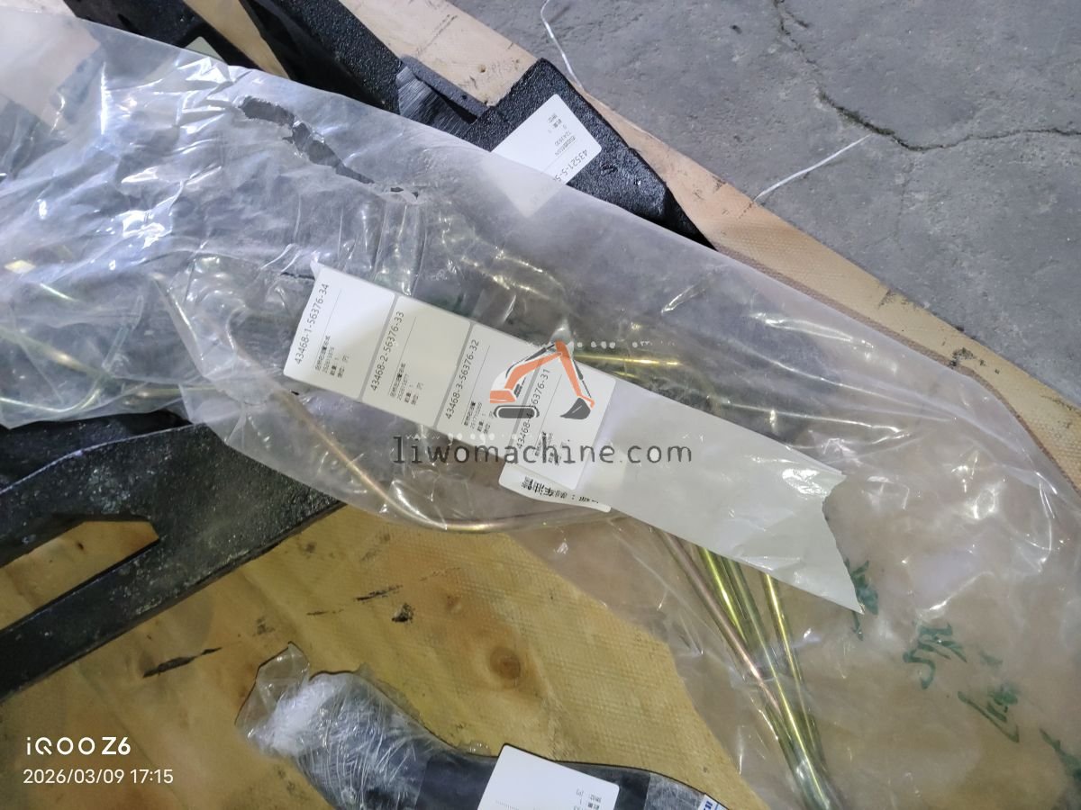 XCMG 252615876 后桥右油管总成 - Professional Construction Machinery Parts