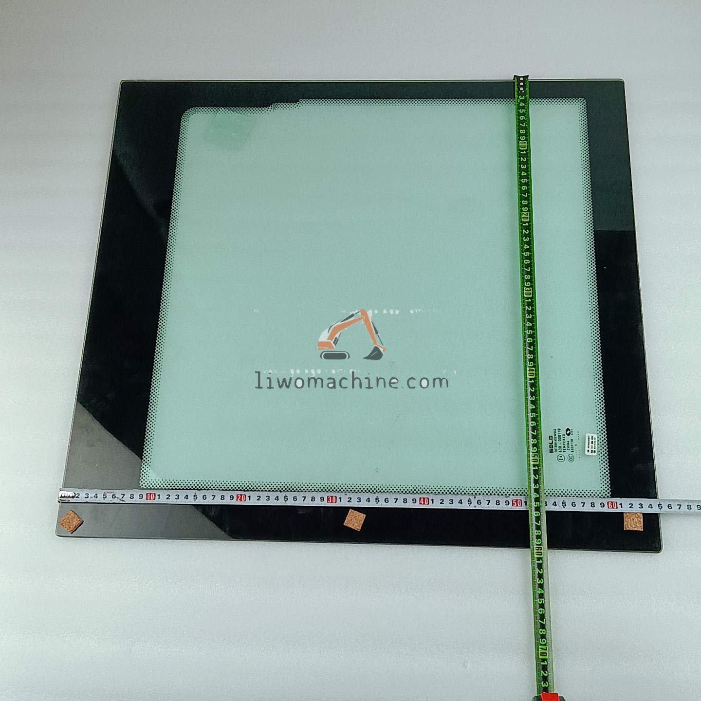 XCMG 28250022631 右下玻璃 - Professional Construction Machinery Parts