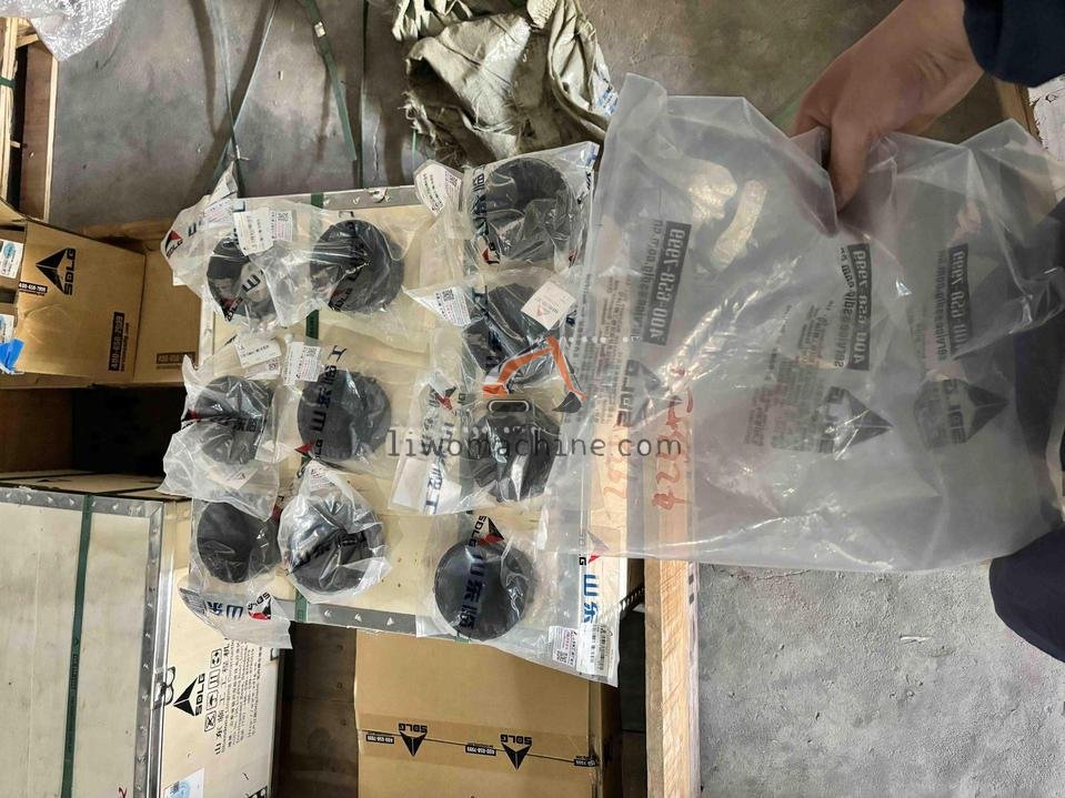 XCMG 2833000196001 水箱盖63CP08800-M90 - Professional Construction Machinery Parts