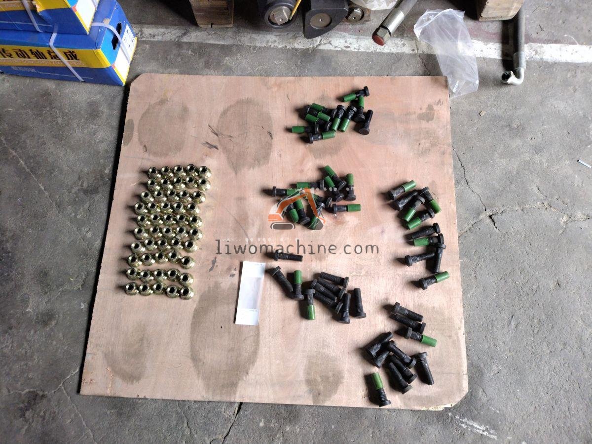 XCMG 29070015861 轮辋螺母M18 - Professional Construction Machinery Parts
