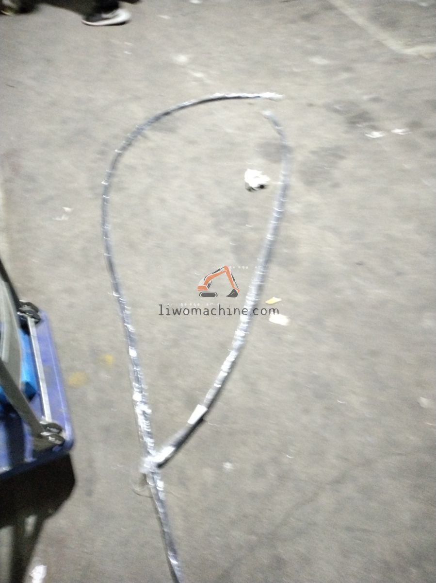 XCMG 29220022151 油管-1850 - Professional Construction Machinery Parts