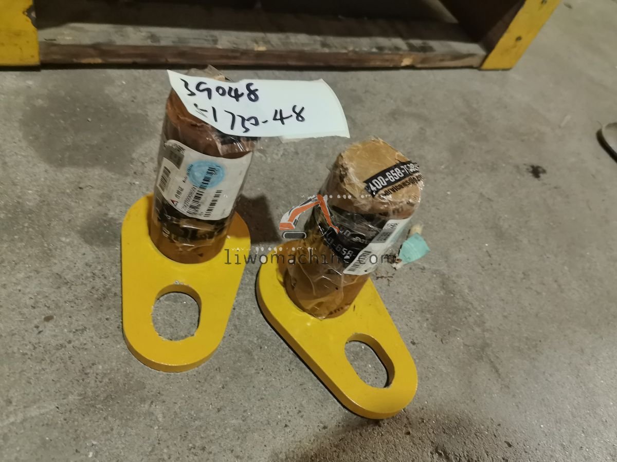 XCMG 29270008591 焊接销轴-副车架 - Professional Construction Machinery Parts