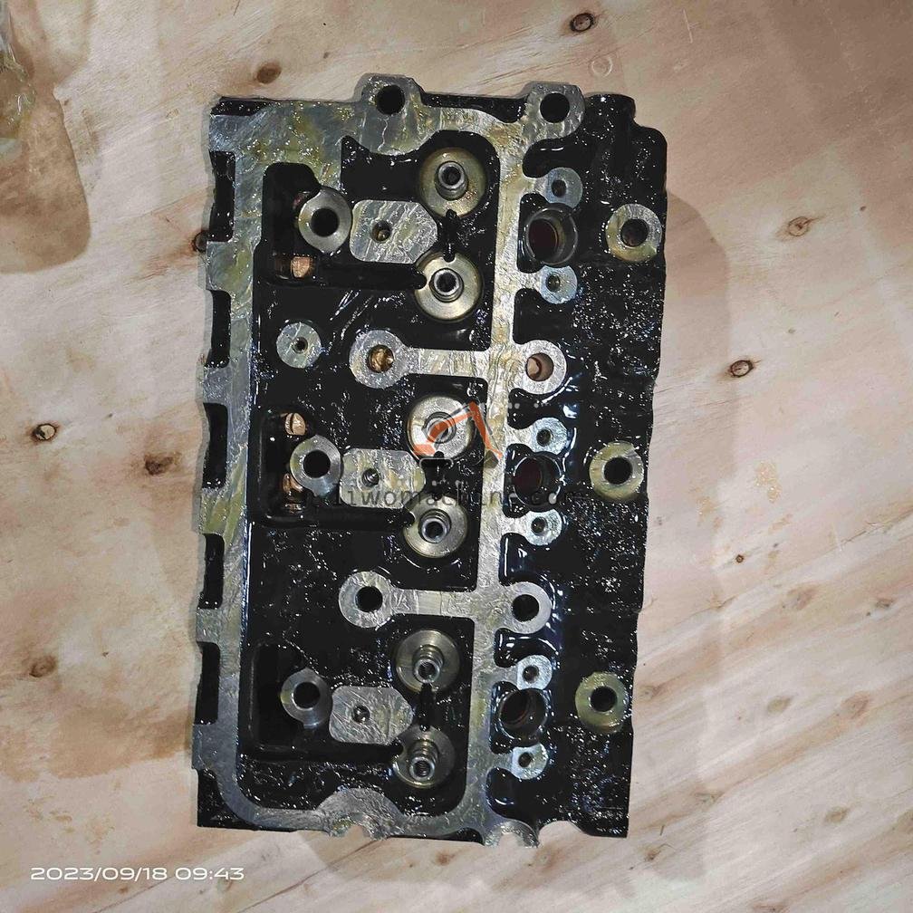 XCMG 330-1003190 后气缸盖组件   - Professional Construction Machinery Parts