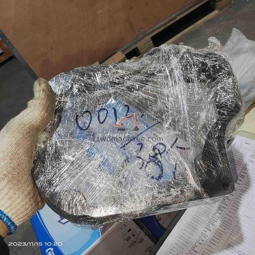 XCMG 330201000012  Cylinder Head Cover Gasket - Professional Construction Machinery Parts