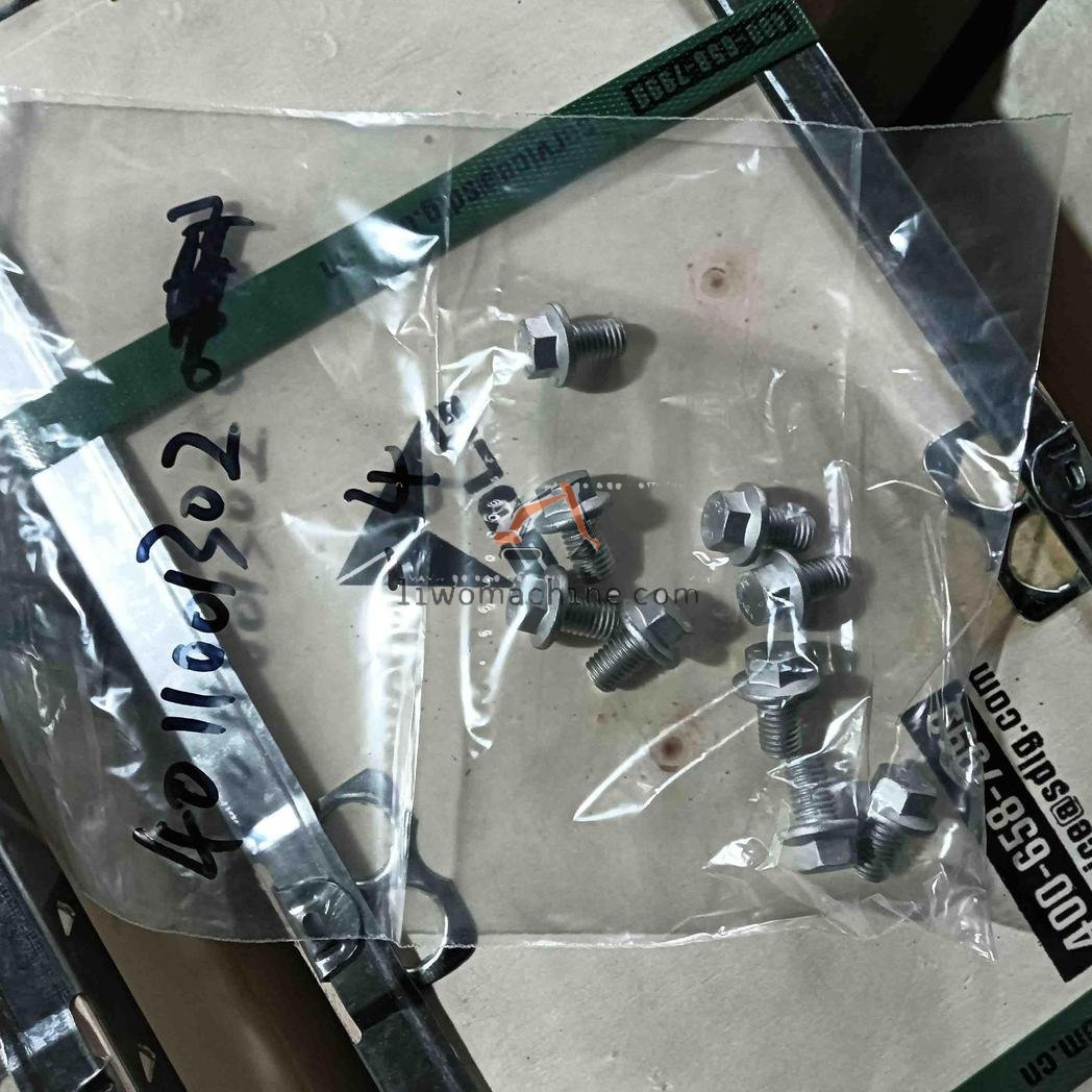 XCMG 4011001302 screw - Professional Construction Machinery Parts