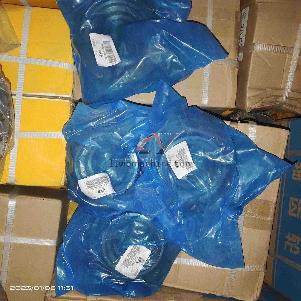 XCMG 4110000076025 BEARING SEAT - Professional Construction Machinery Parts