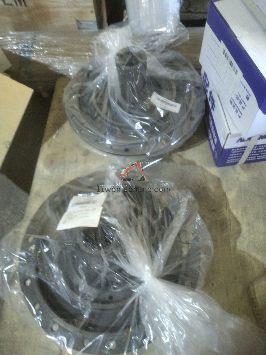 XCMG 4110000076335 OIL FEED FLANGE YD13 302 001 - Professional Construction Machinery Parts