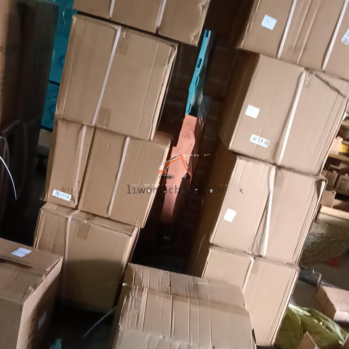 XCMG 4110000186683 WELDING PARTS MUFFLER C08AB-08AB028+A - Professional Construction Machinery Parts