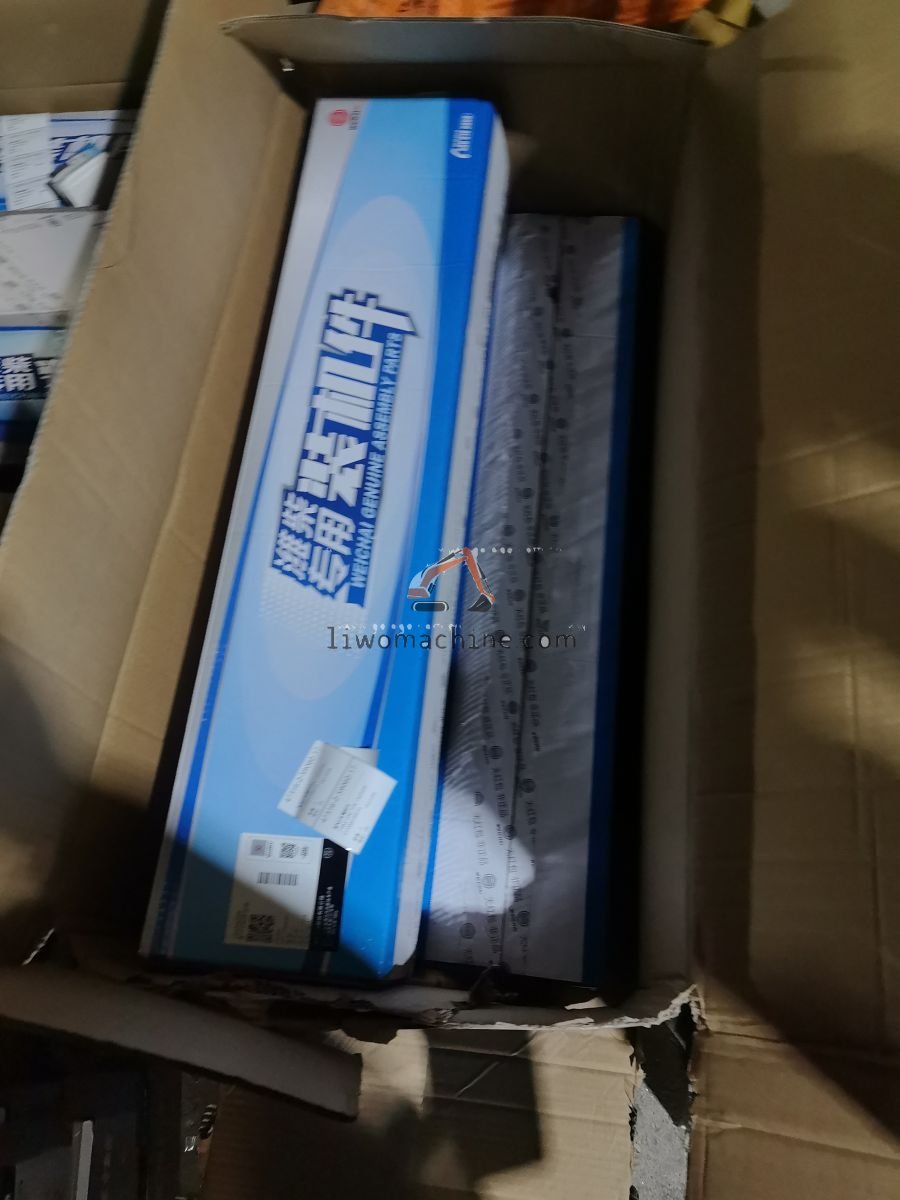 XCMG 4110000189012 EXHAUST GAS LEAD PIPE 13033256 - Professional Construction Machinery Parts