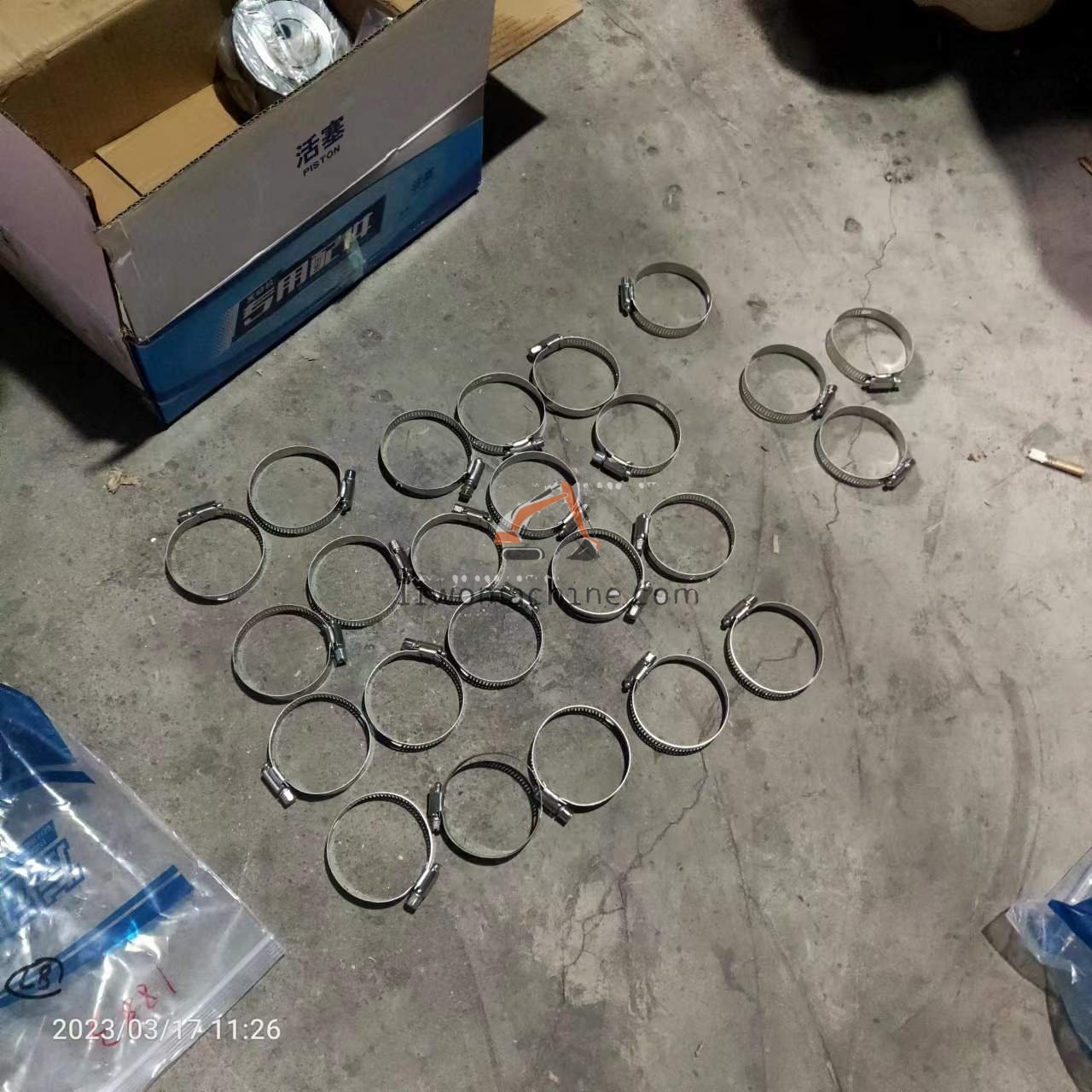 XCMG 4110000924198 卡箍 - Professional Construction Machinery Parts