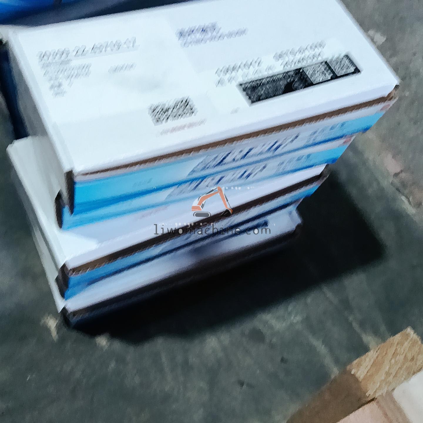XCMG 4110001017059 连杆瓦组件 - Professional Construction Machinery Parts