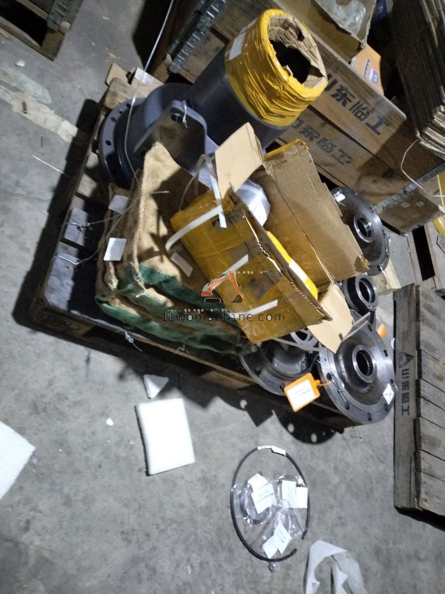 XCMG 4110001903076 螺钉M10*14 83513205 - Professional Construction Machinery Parts