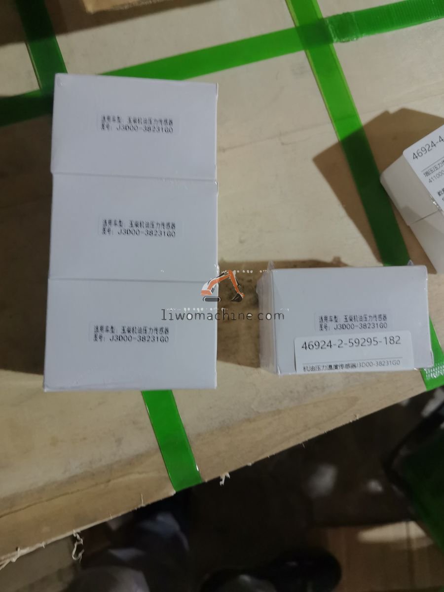 XCMG 4110004049041 机油压力温度传感器J3D00-38231G0 - Professional Construction Machinery Parts