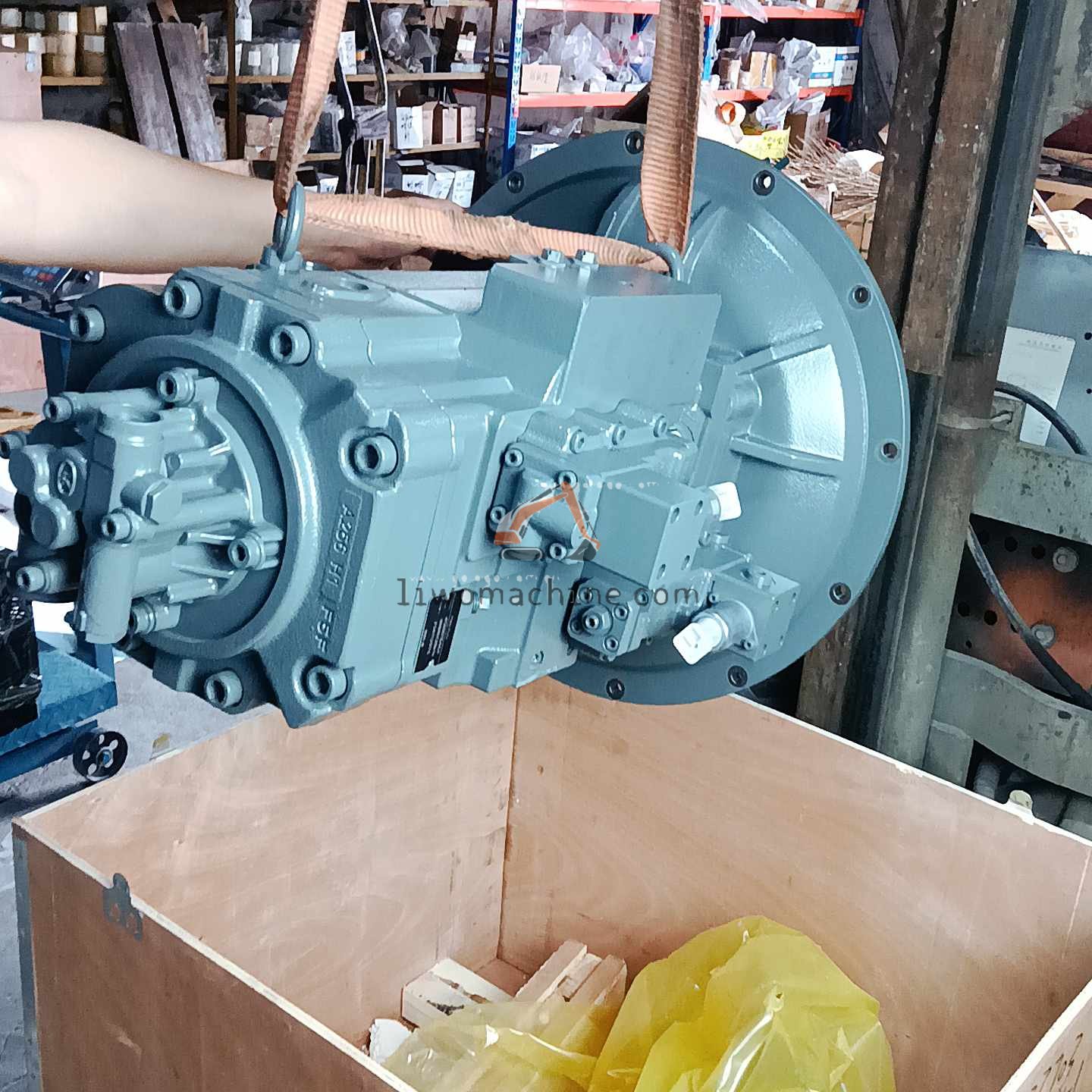 XCMG 4120016464 主泵V90N180VRE1/CJ2K0GM-T4J4 - Professional Construction Machinery Parts