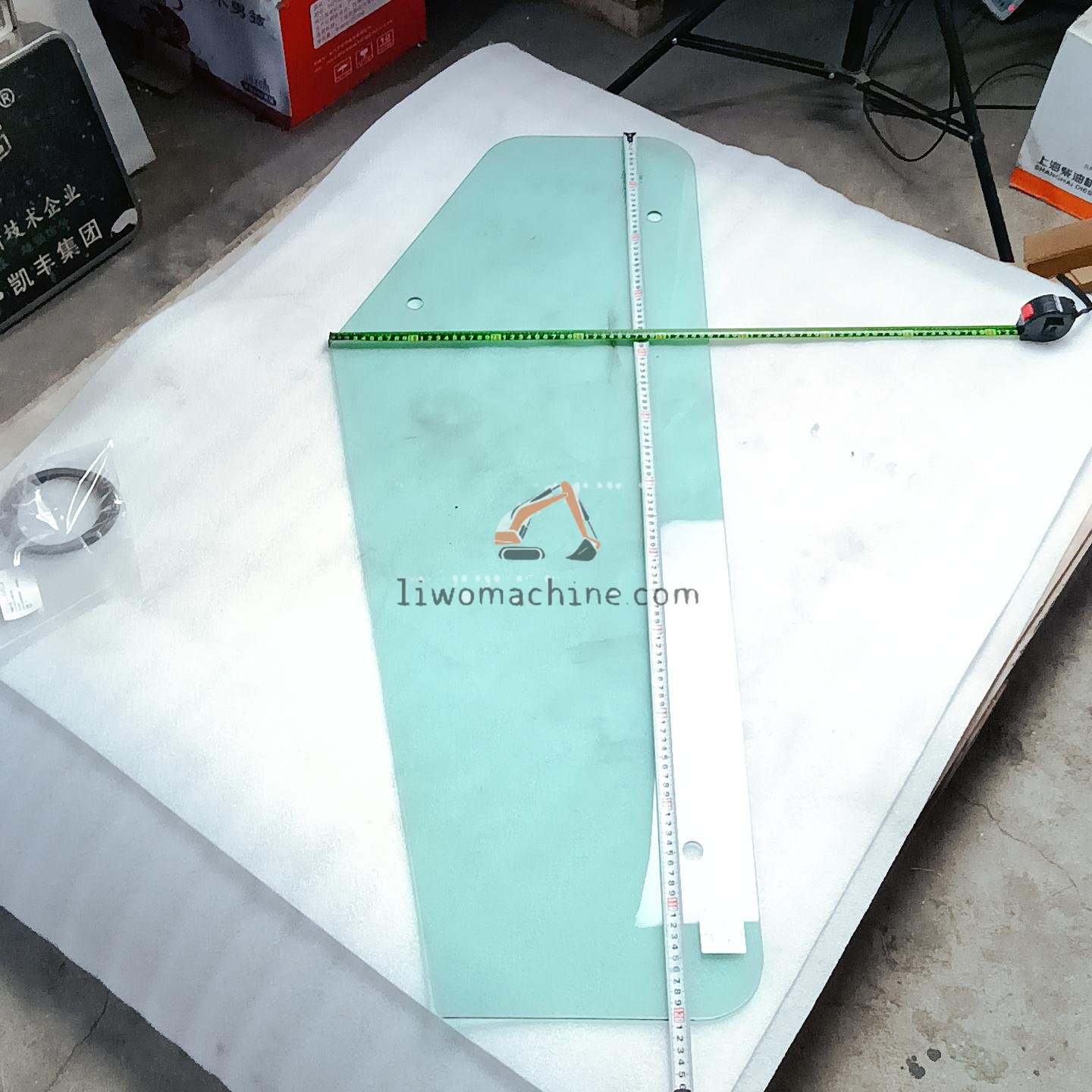 XCMG 4190000728 FRONT SIDE GLASS - Professional Construction Machinery Parts