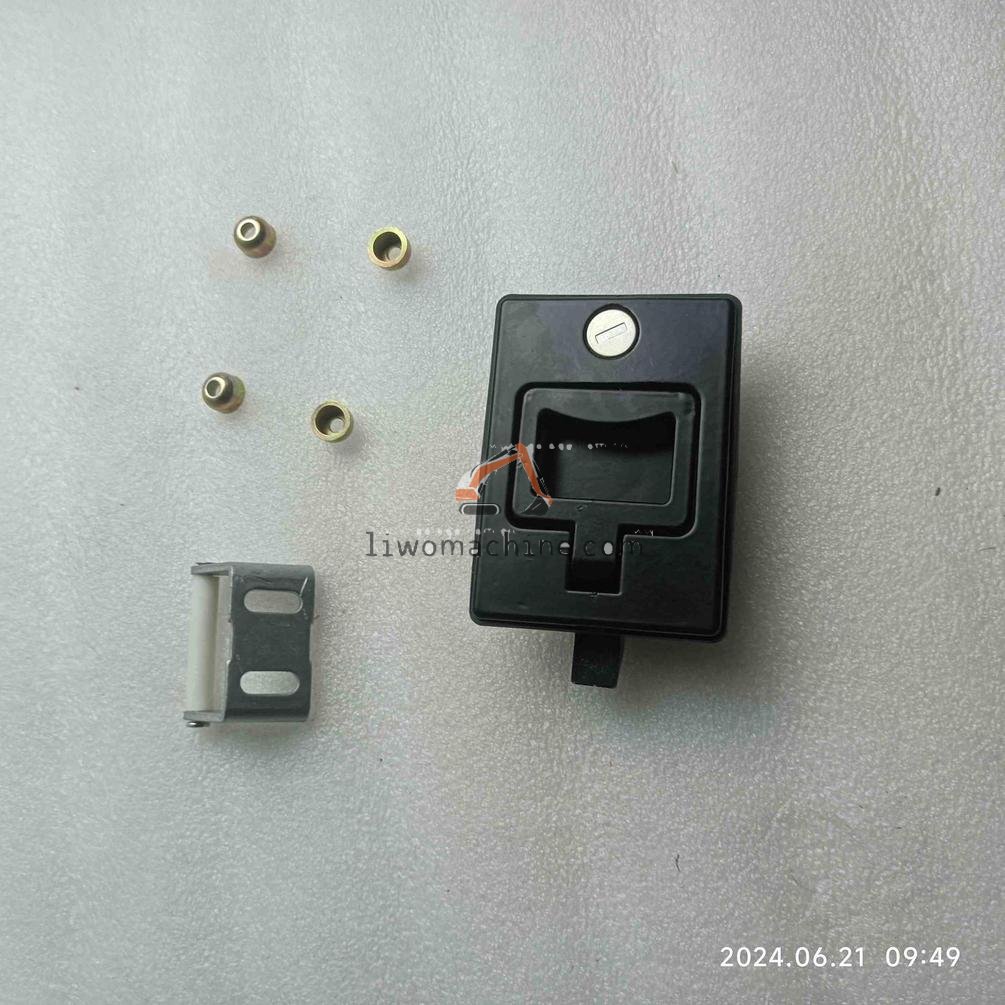 XCMG 4190002281 door lock - Professional Construction Machinery Parts
