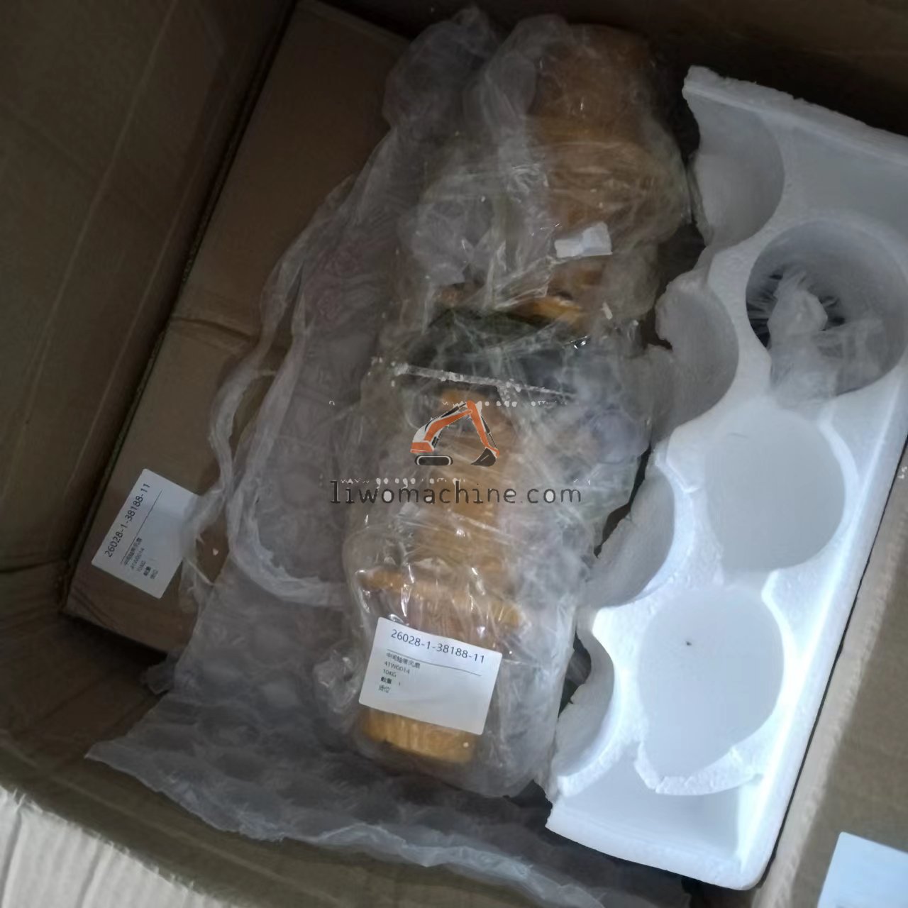 XCMG 41W0014 中间轴带风扇 - Professional Construction Machinery Parts