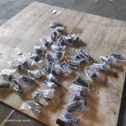 XCMG 5211350 六角螺栓 - Professional Construction Machinery Parts