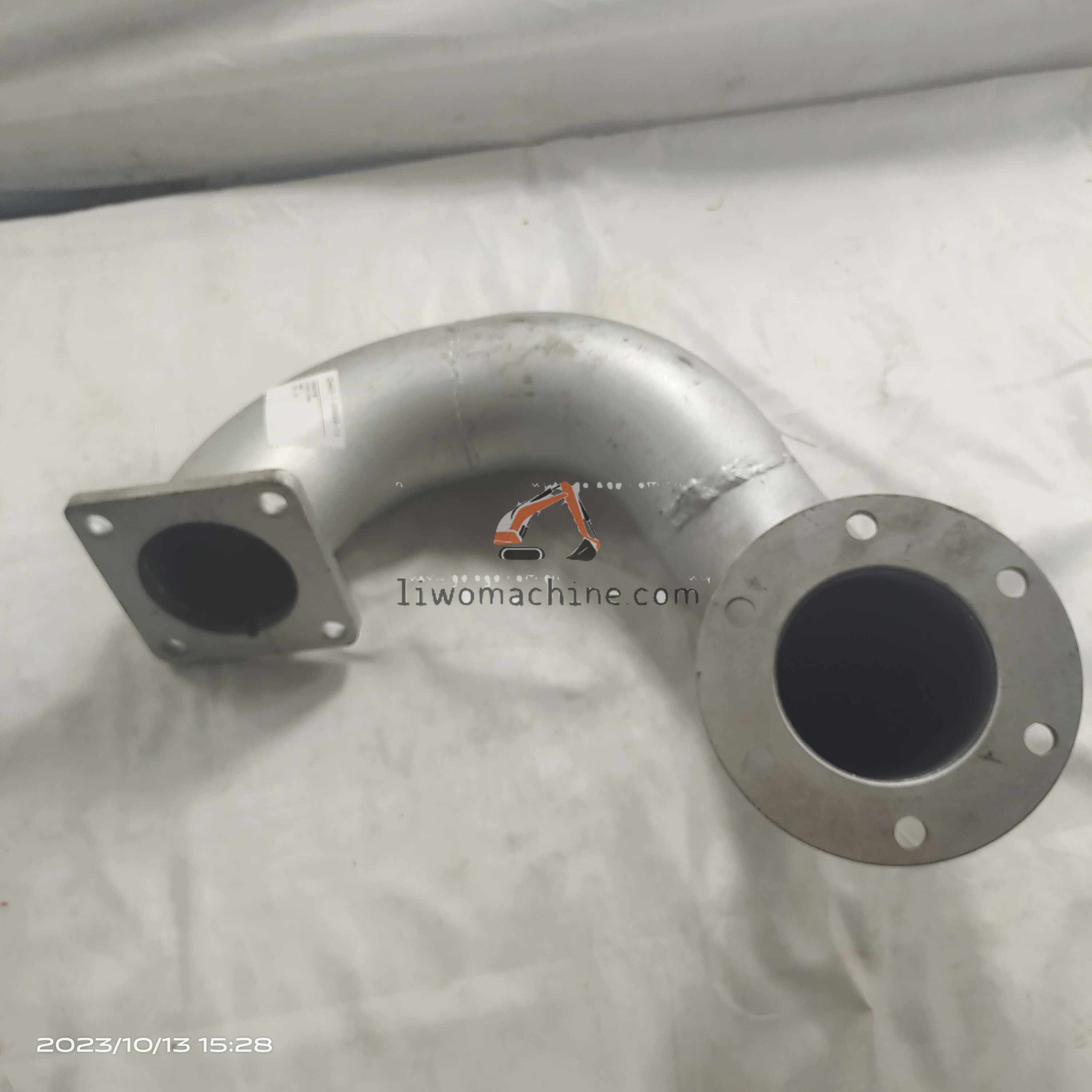 XCMG 612600110506 消声器进气管 - Professional Construction Machinery Parts