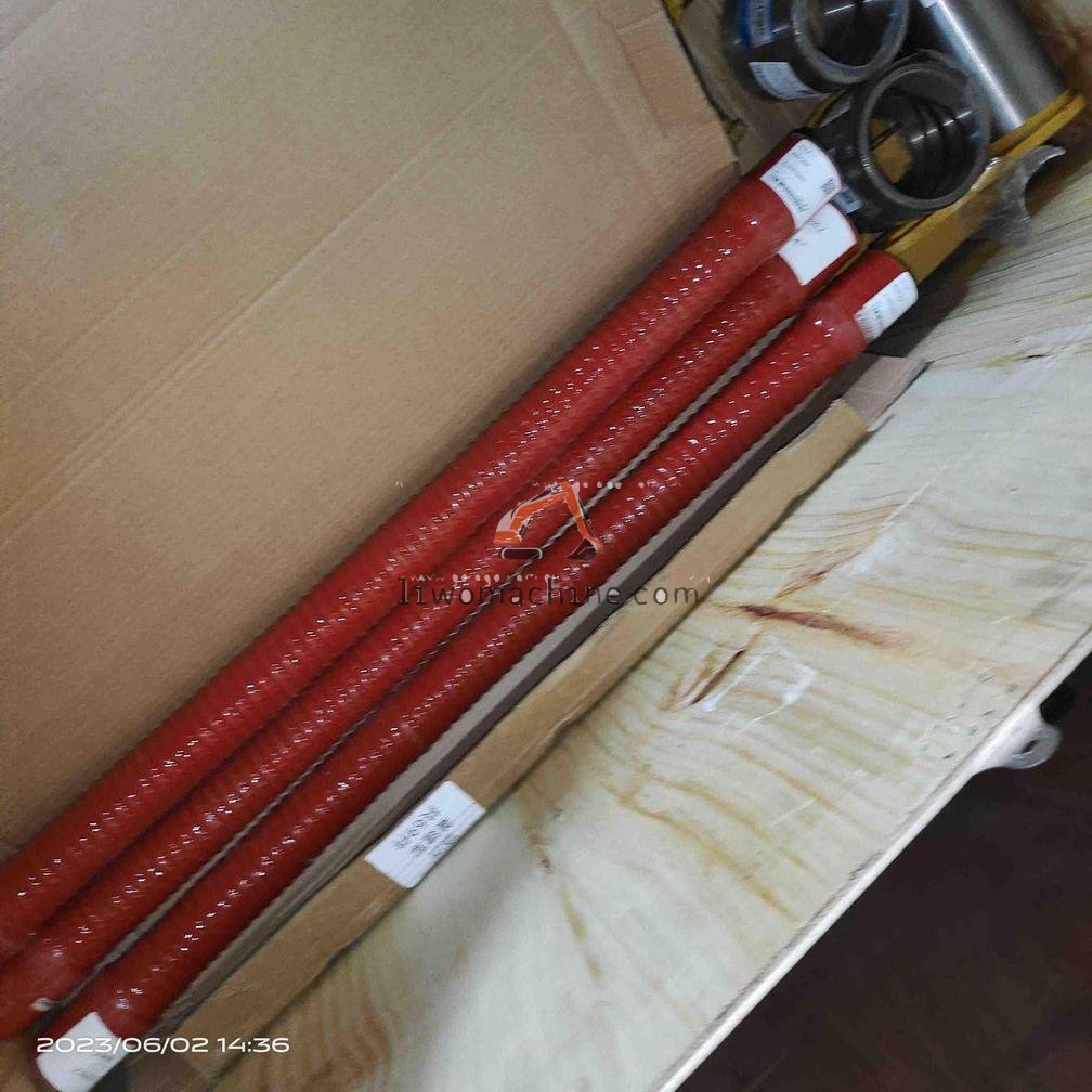 XCMG 612600160006 橡胶软管 - Professional Construction Machinery Parts