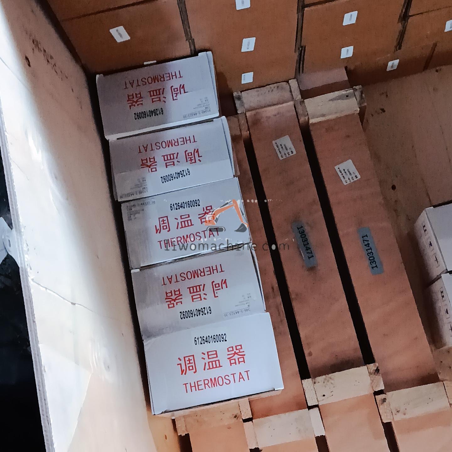 XCMG 612640160092 Internal Thermostat - Professional Construction Machinery Parts
