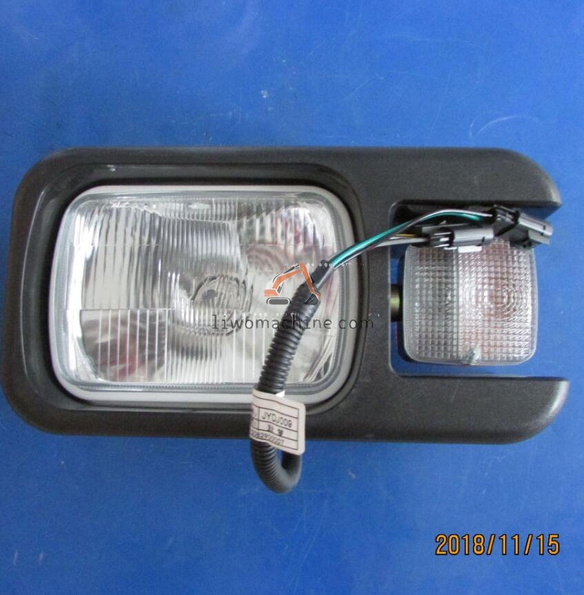 XCMG 803545522-L 左前组合大灯 - Professional Construction Machinery Parts