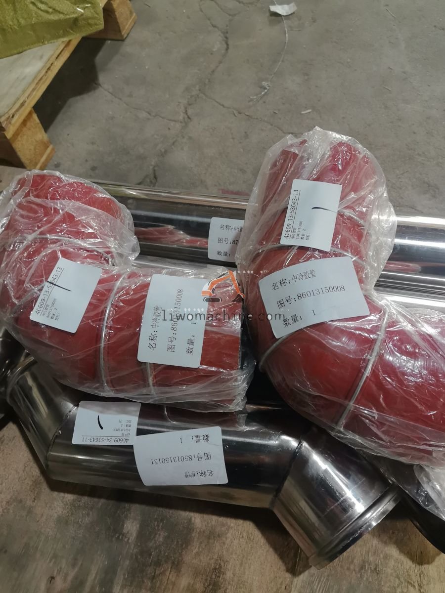 XCMG 86013150008 中冷胶管 - Professional Construction Machinery Parts