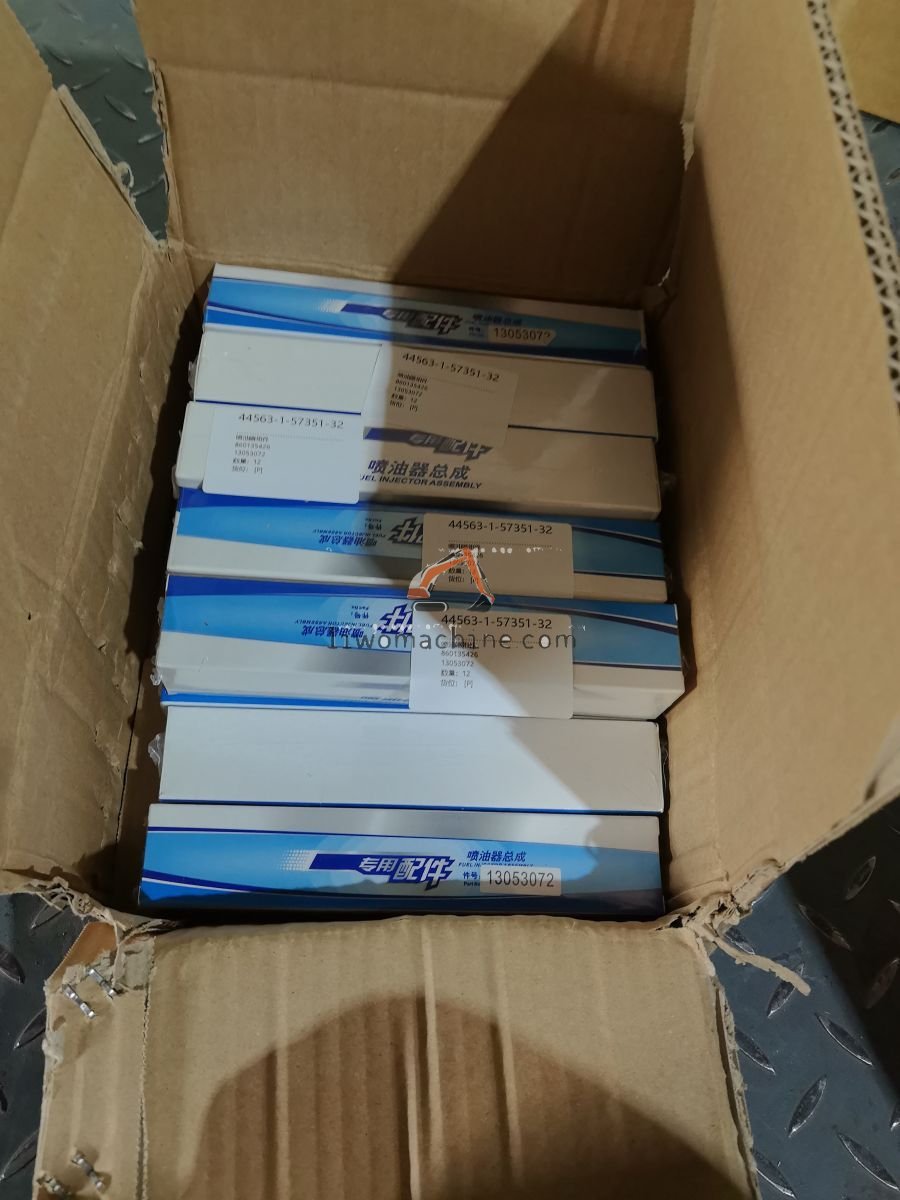 XCMG 860135426 喷油器组件 - Professional Construction Machinery Parts