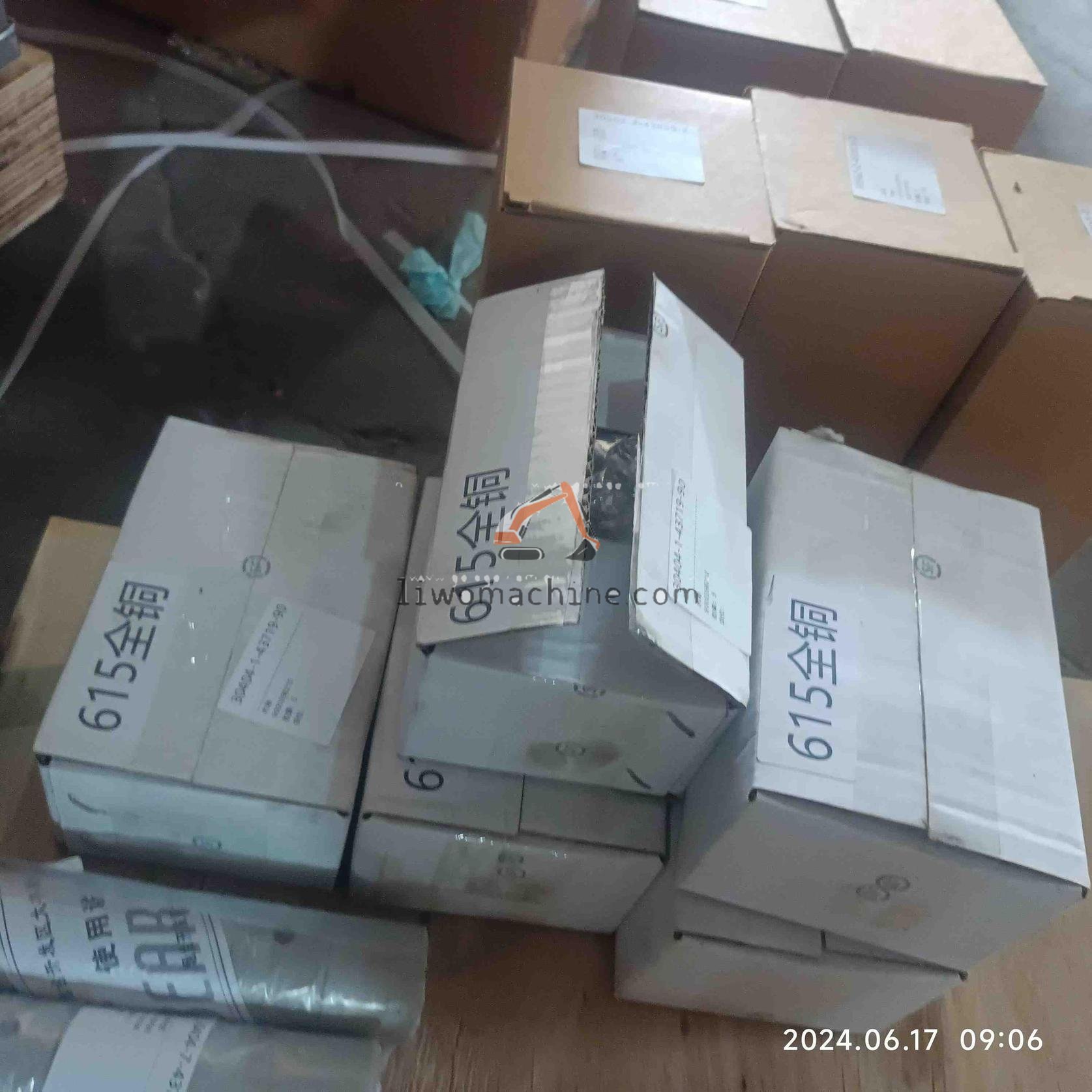 XCMG 9000398210 水堵 - Professional Construction Machinery Parts