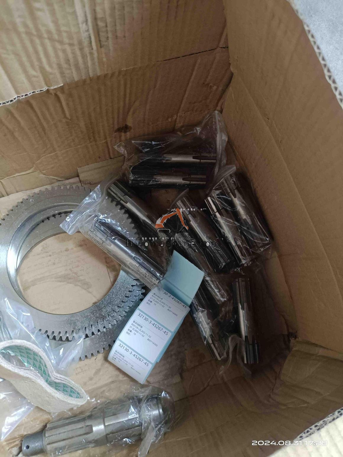 XCMG B00129+ZL30D-11-02 驱动油泵轴 - Professional Construction Machinery Parts