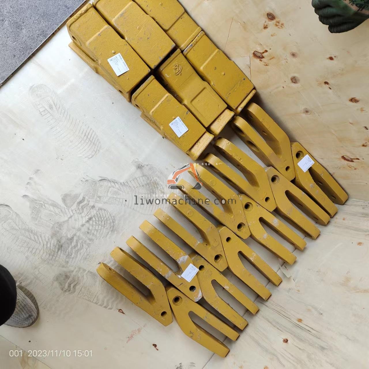 XCMG CDM853.11.01-002 中齿根 - Professional Construction Machinery Parts