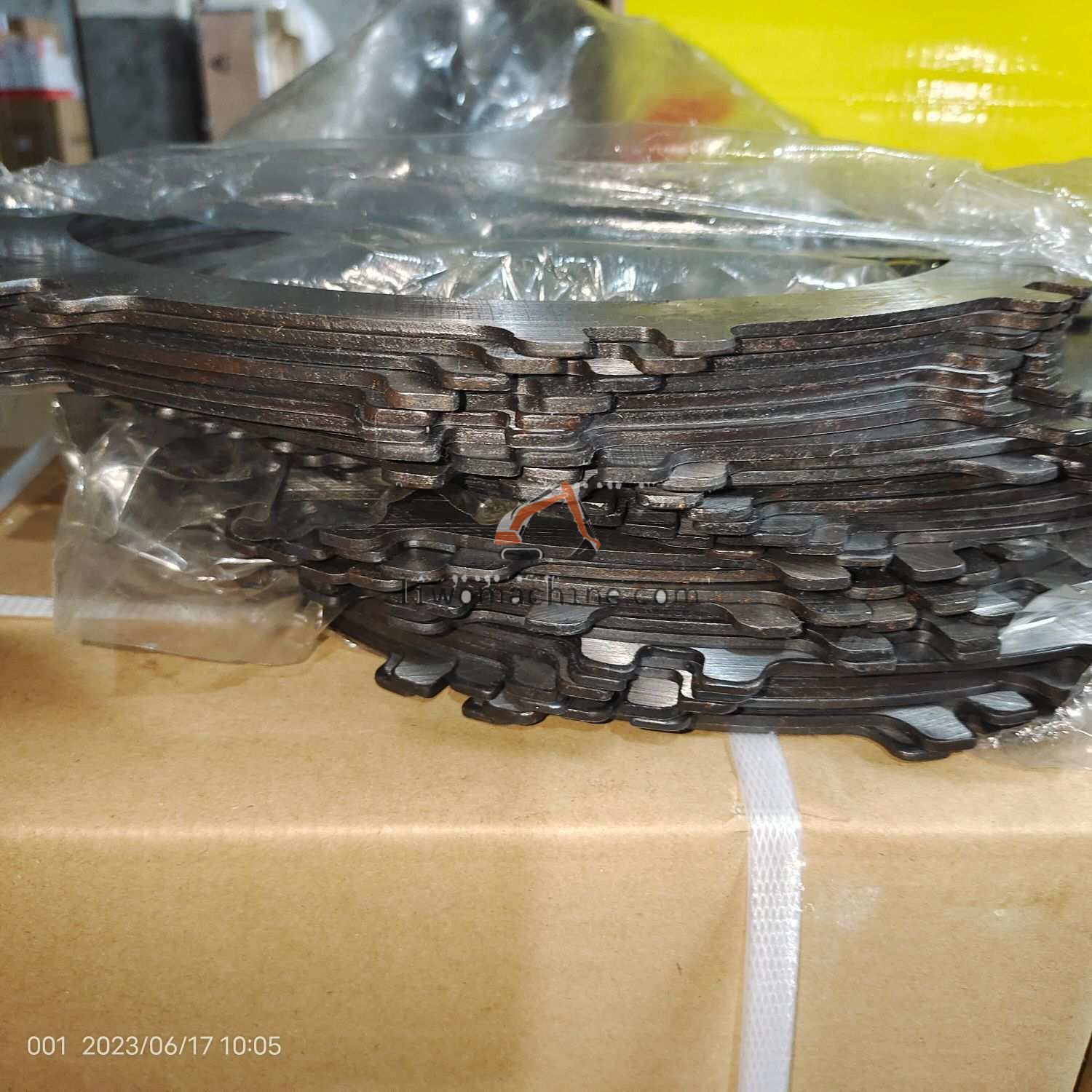 XCMG LG853.03.01-007 倒挡一挡从动片 - Professional Construction Machinery Parts
