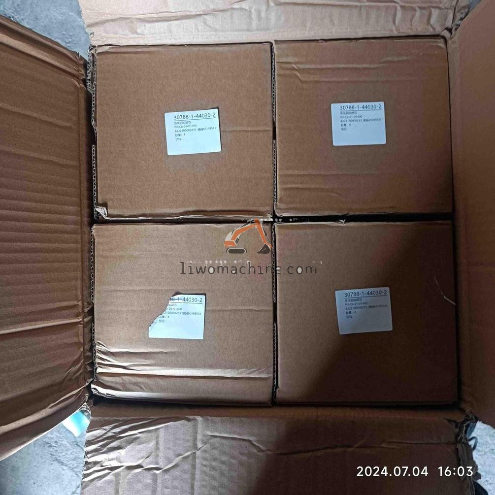 XCMG P0-C0-01-01400 液压回油滤芯 - Professional Construction Machinery Parts