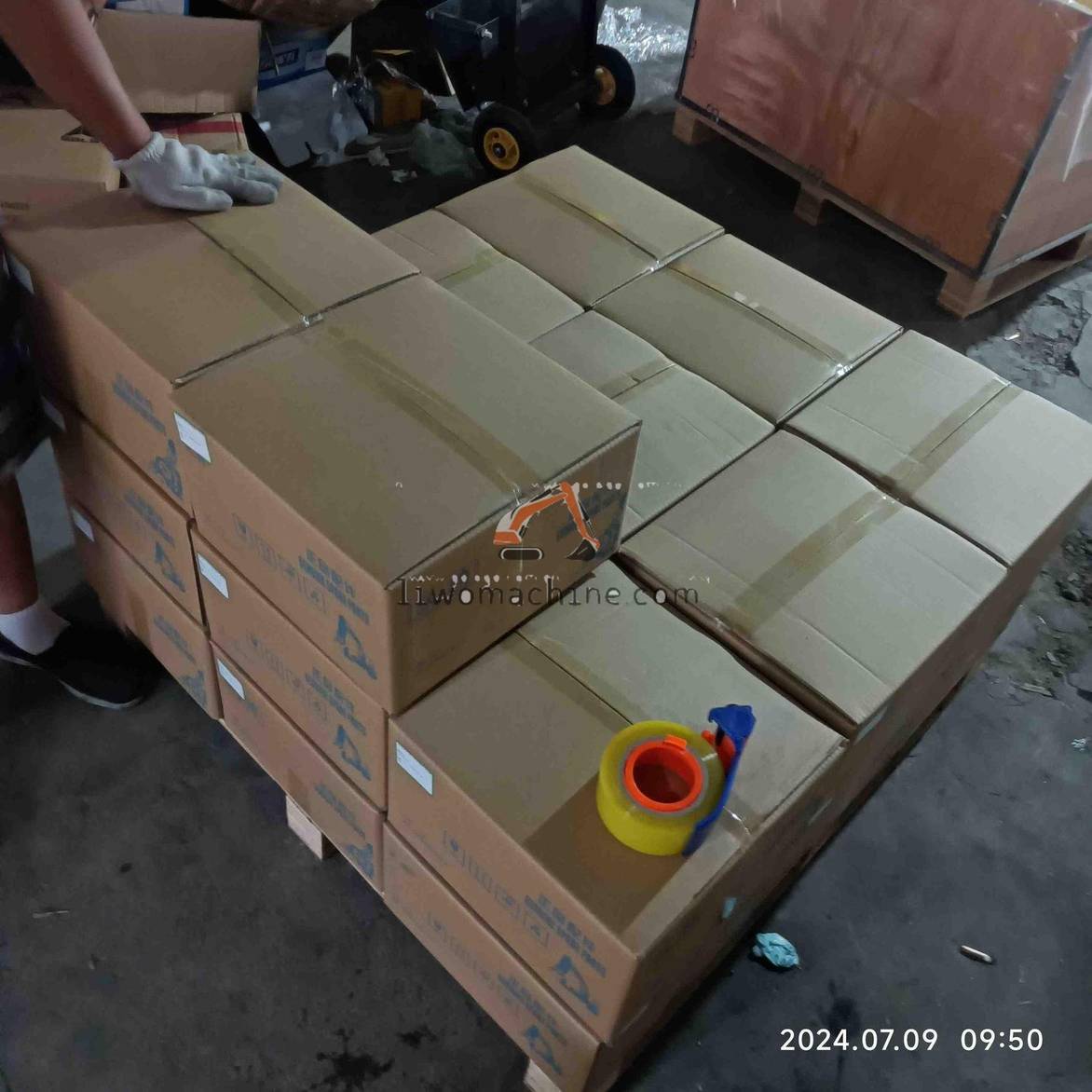 XCMG P4644302250 配油法兰 - Professional Construction Machinery Parts
