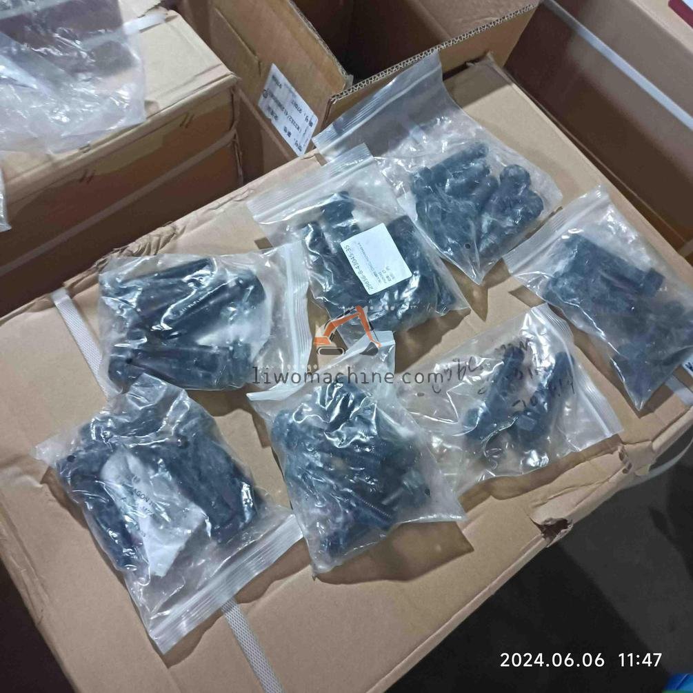 XCMG PS09383 六角头螺栓 C06CL-M2M8548+A - Professional Construction Machinery Parts