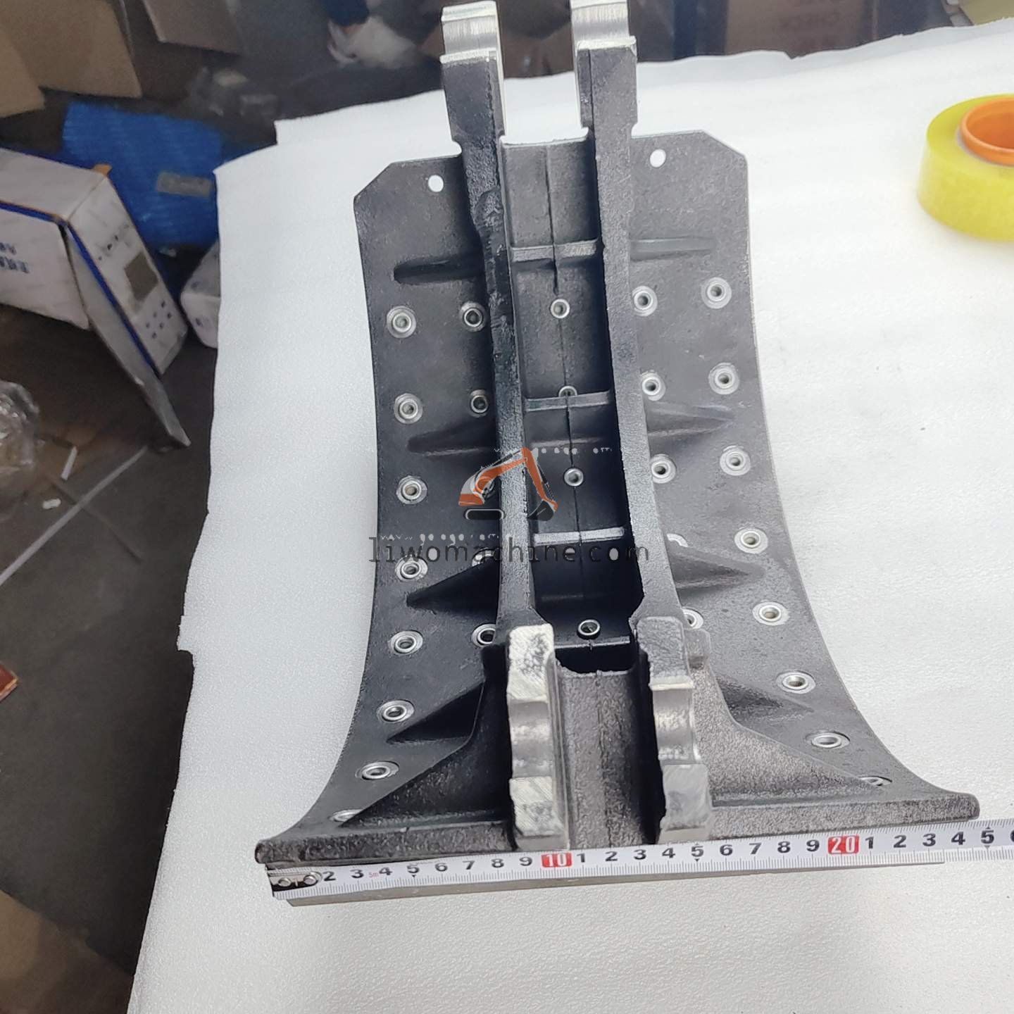 XCMG ZJ4110001187117 制动蹄 - Professional Construction Machinery Parts