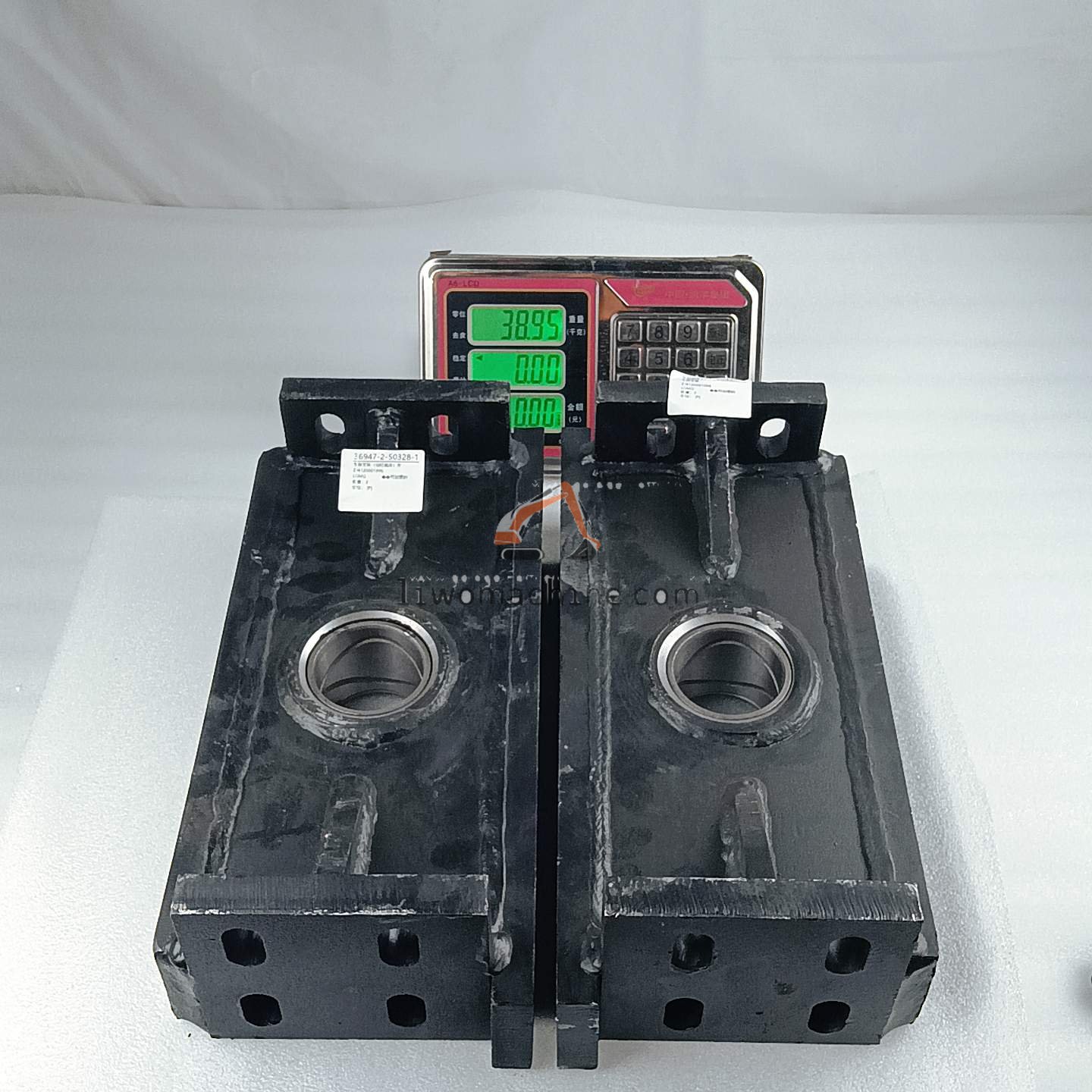 XCMG ZJ4120001896 车架支架（油缸底座）左 - Professional Construction Machinery Parts