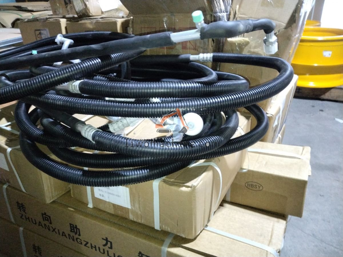 XCMG ZJ4190001781 压蒸连接管 - Professional Construction Machinery Parts