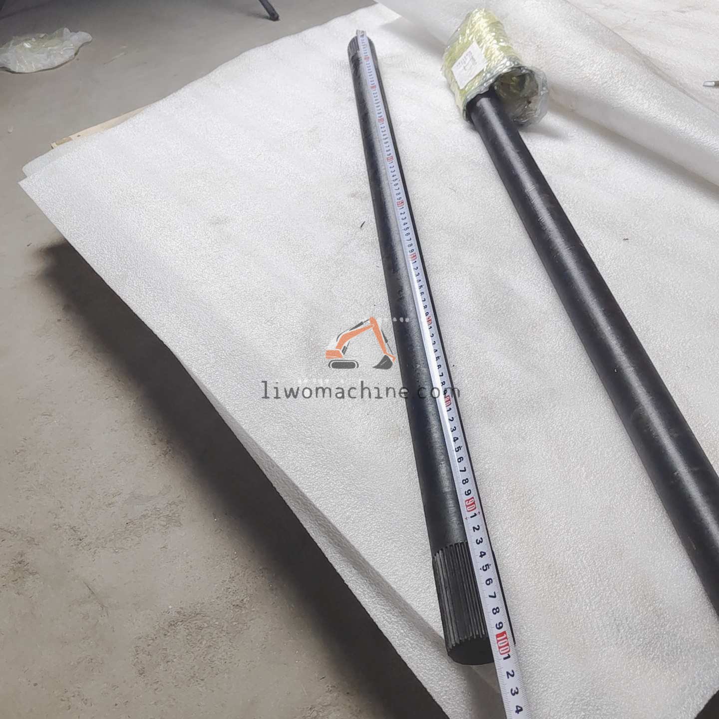 XCMG ▲300F-030322 Axle shaft - Professional Construction Machinery Parts